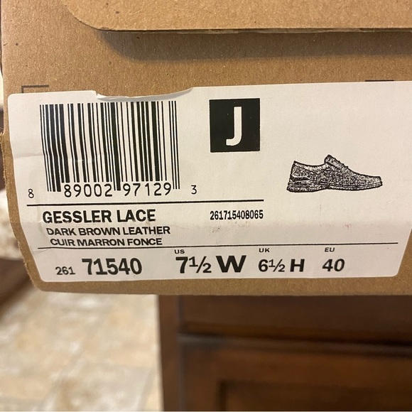 Clarks Gessler Shoe Mens 7 1/2 Wide Casual Lace Up Dark Brown Leather New in Box - Picture 8 of 8